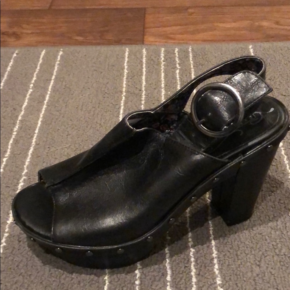 Black platforms - Picture 4 of 5